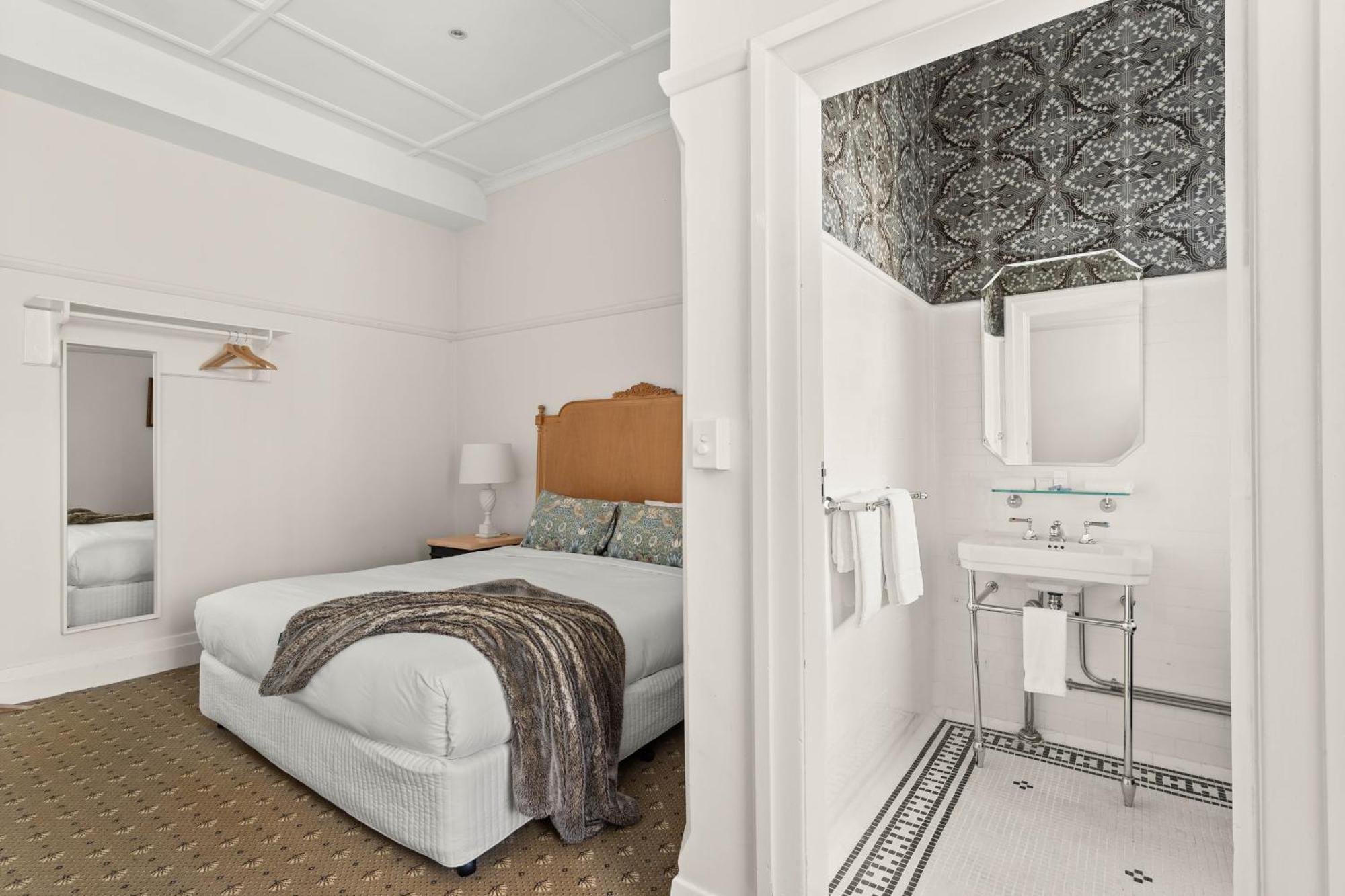 The Robertson Hotel Luaran gambar