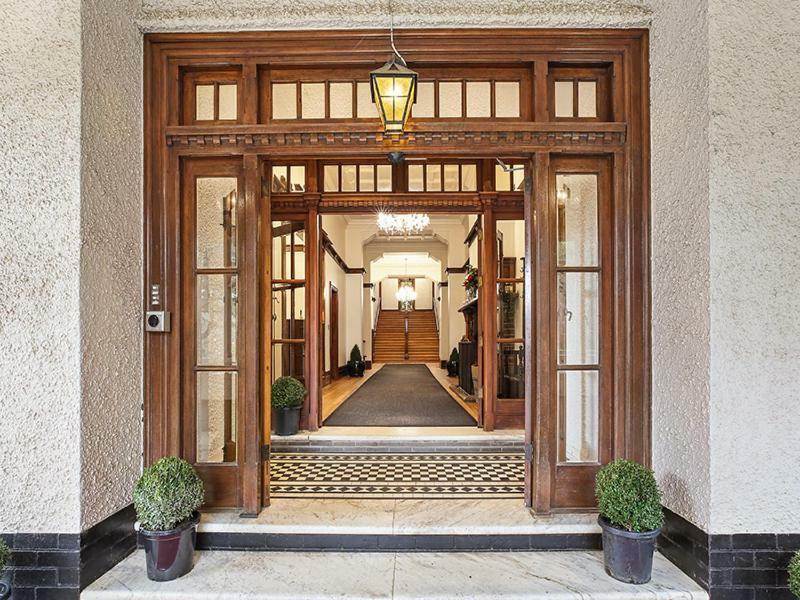 The Robertson Hotel Luaran gambar